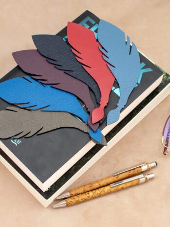 PLUMA Marque-page en cuir